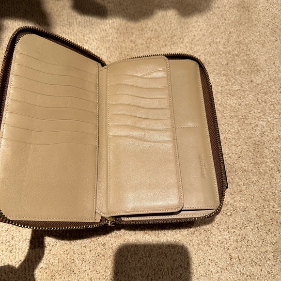 Vintage Pierre Cardin wallet - Picture 4 of 4